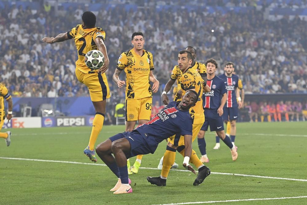 国米2-0拉齐奥全队评分：博尼8分，劳塔罗、齐沃7.5分